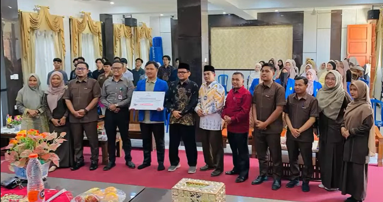 BAZNAS Rokan Hulu Salurkan Bantuan Penyusunan Skripsi S1 Tahun 2026, Mahasiswa UPP Turut Menerima